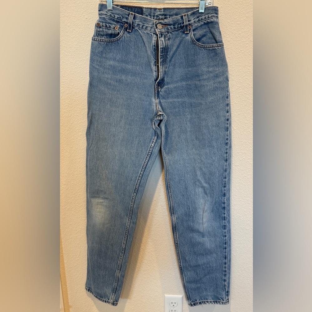 Levi’s 550 Relaxed Fit Tapered Blue Jeans